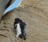 André beim Jümarn in der 8ten Seillänge