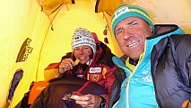 Im Biwakzelt auf 7100 m